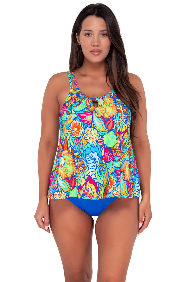 Front pose #1 of Nicki wearing Sunsets Escape Fiji Sandbar Rib Sadie Tankini Top paired with Hannah High Waist in Electric Blue