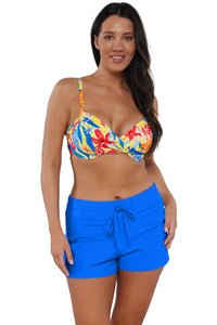 Front pose #1 of Nicki wearing Sunsets Suncatcher Crossroads Underwire Top