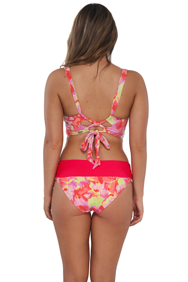 Back pose #1 of Taylor wearing Sunsets Butterfly Beach Elsie Top