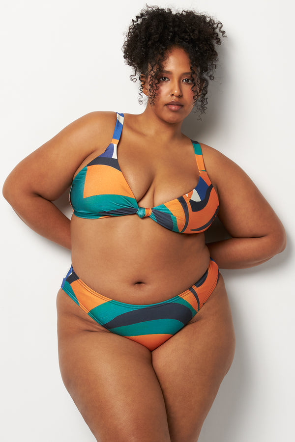 Front pose #2 of Lydia wearing Villa Fresca Tuscan Waves Vista Bikini Bottom paired with