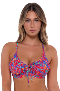 Front pose #3 of Taylor wearing Sunsets Rue Paisley Kauai Keyhole Top